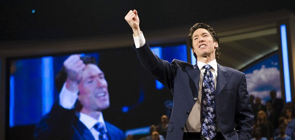 Osteen's church illustrates non-denominationalizing, scholar says